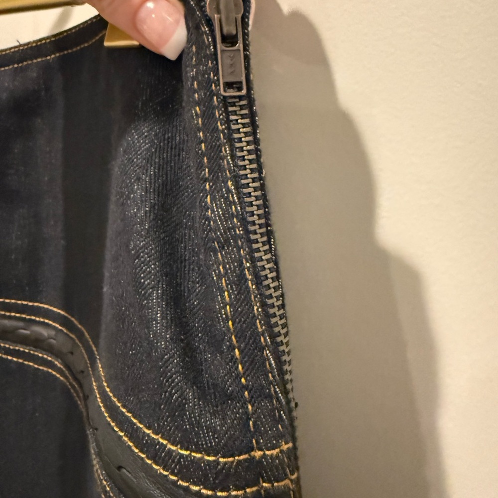 💋Etcetera Blue denim Pencil Skirt with‎ Brown Stitching - Picture 5 of 6
